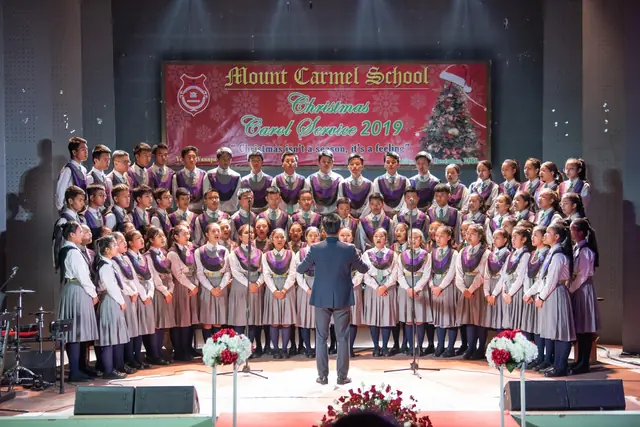 Carol Service 2019